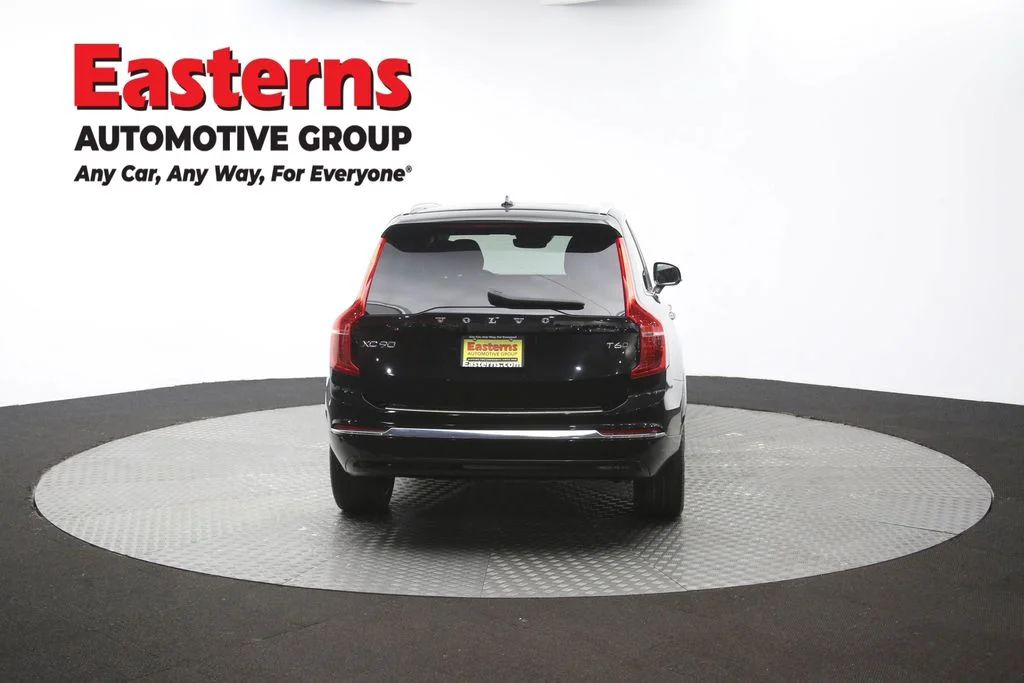 Used 2022 Black Volvo T6 Inscription image 38