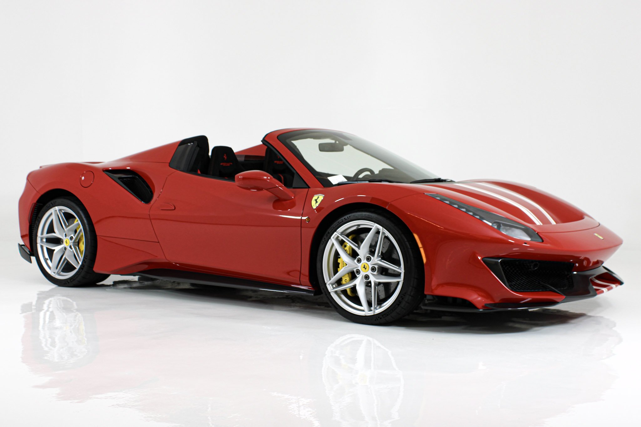 Certified Used 2019 Red Ferrari  image 16