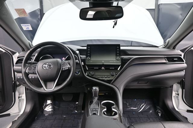 Used 2023 Beige Toyota XLE image 9