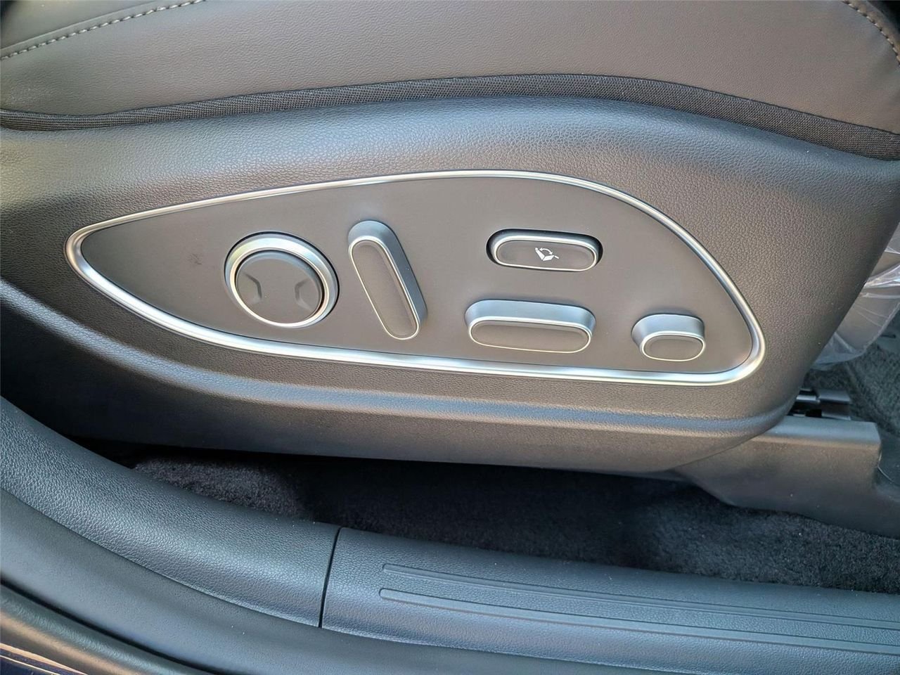 New 2026 Classy Blue Pearl Hyundai Calligraphy FWD image 42