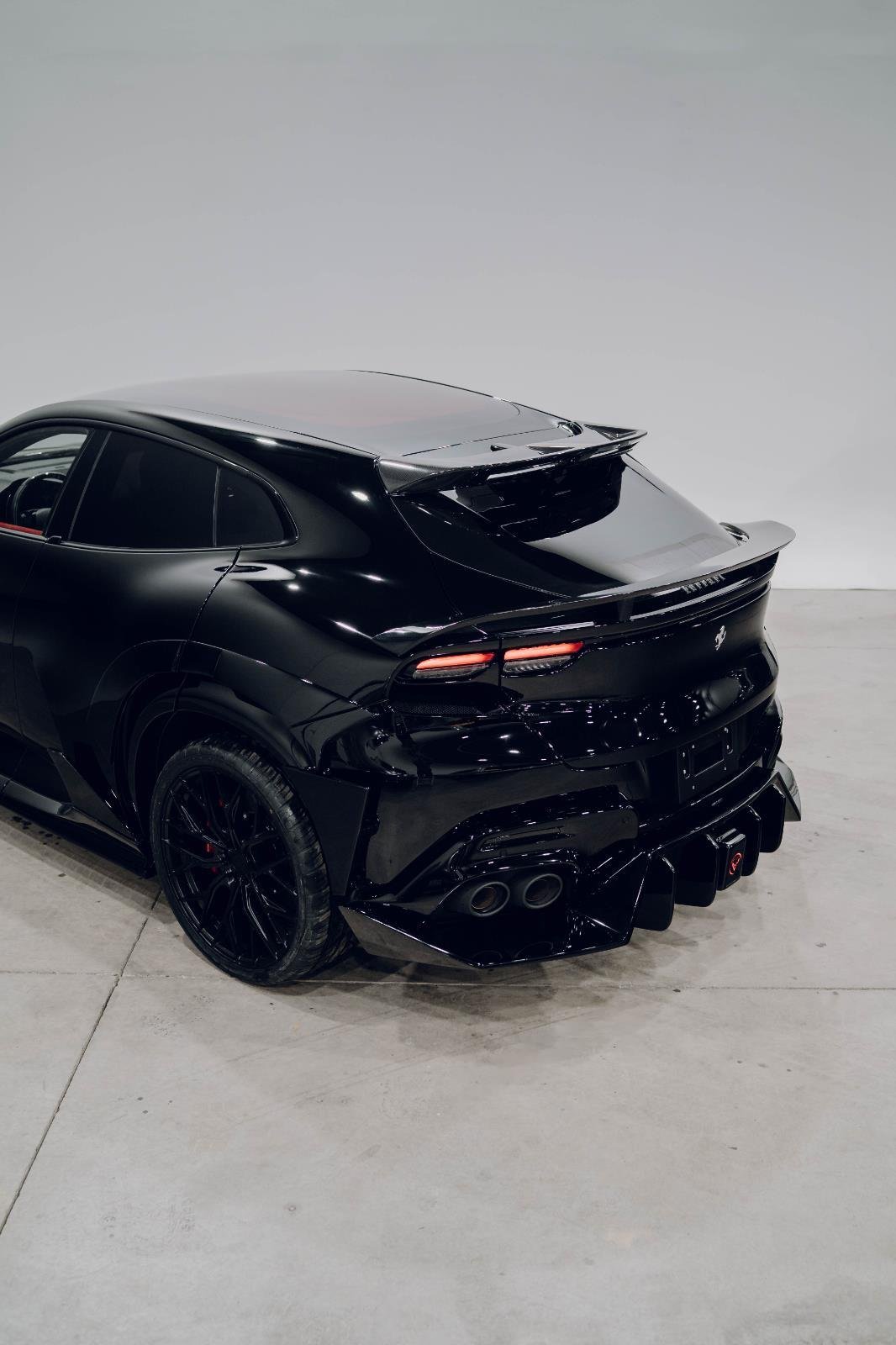 Used 2025 Black Ferrari Venuum Forged Widebody image 8