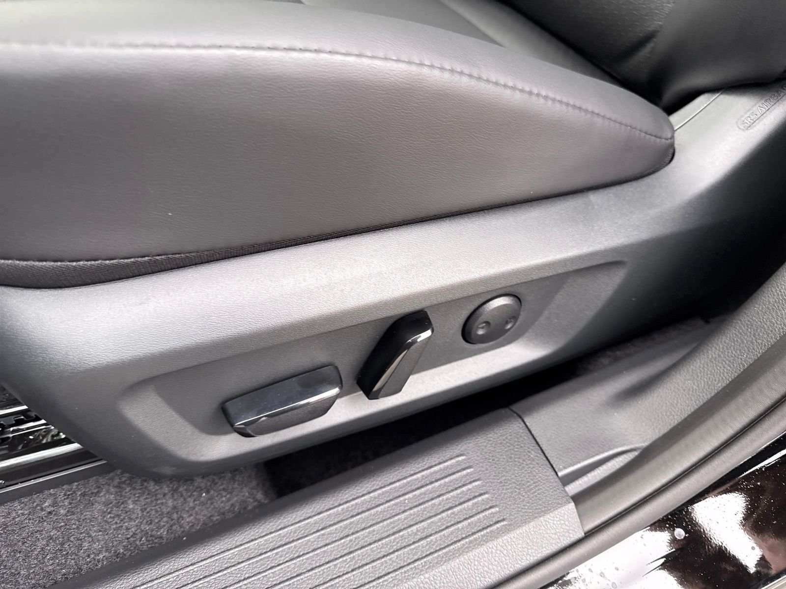 New 2026 Nissan Rogue SV 4D Sport Utility