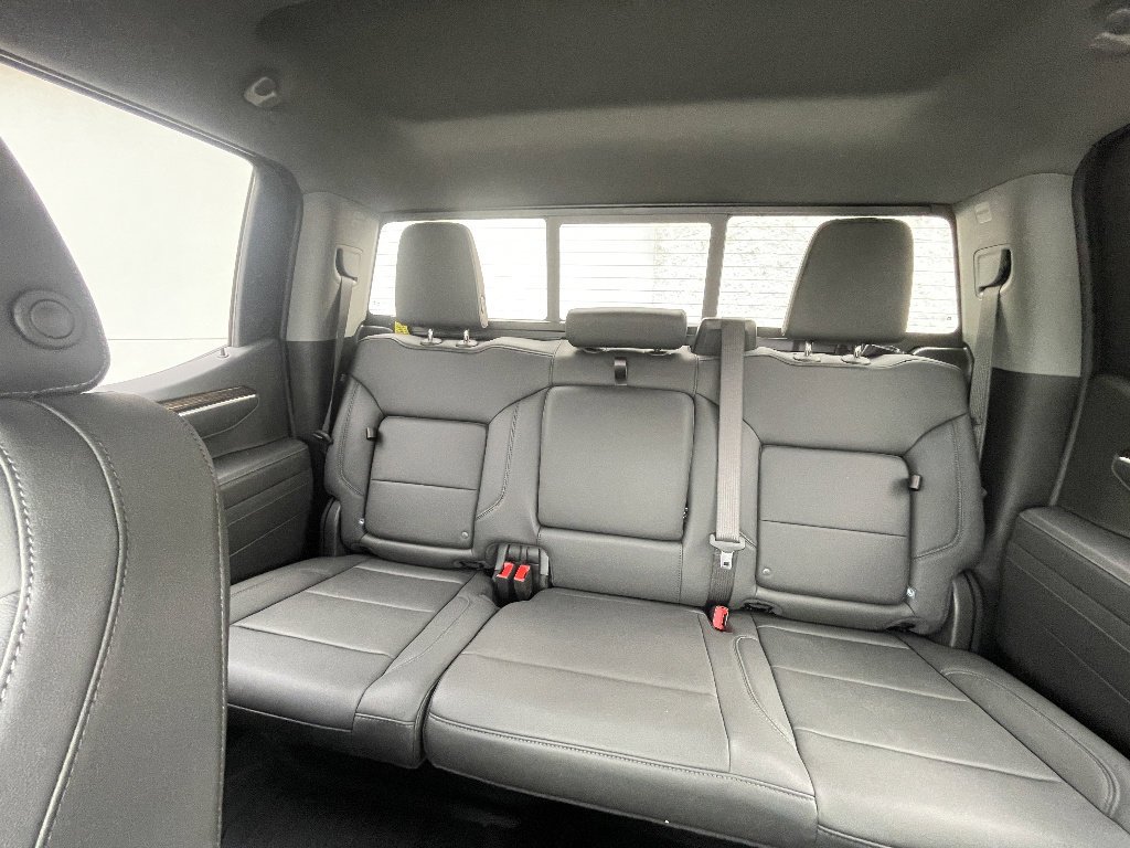 New 2026 Onyx Black GMC Elevation image 17