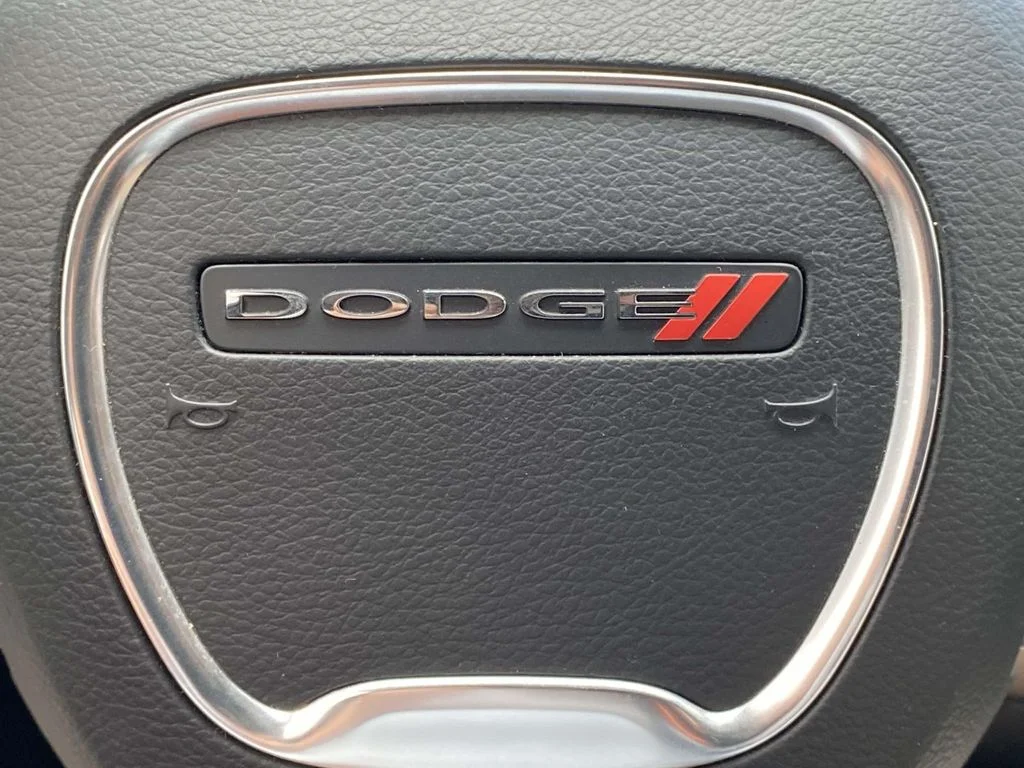 Used 2020 Blue Dodge SXT Plus image 32