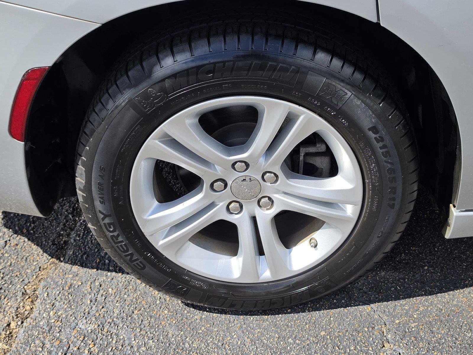 Used 2022 Triple Nickel Clearcoat Dodge SXT image 29