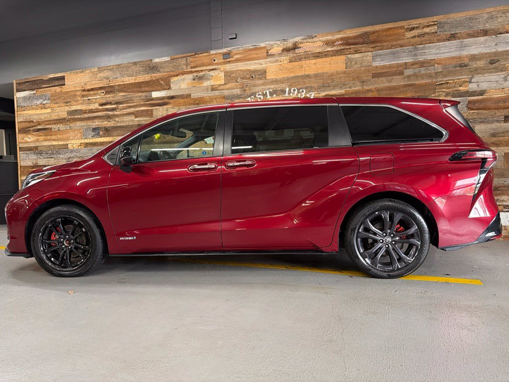 Used 2021 Pearl Toyota XSE image 15