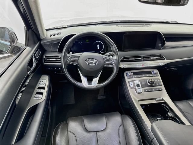 Used 2021 Black Hyundai Limited image 24