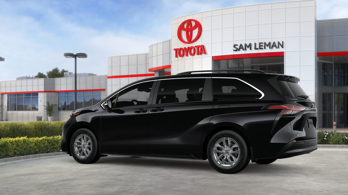 New 2026 Midnight Black Metallic Toyota LE image 18