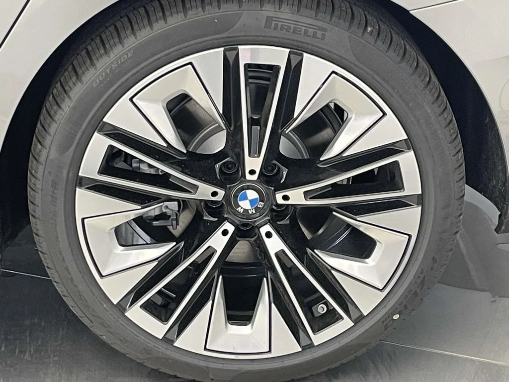 New 2027 Gray BMW 530i xDrive image 12