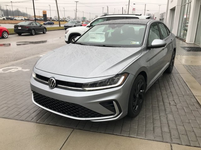 New 2026 Pyrite Silver Metallic Volkswagen SE image 4