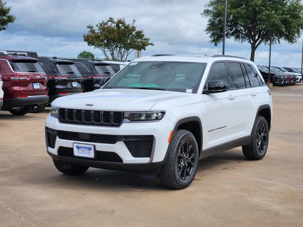 New 2026 Bright White Clear-Coat Exterior Paint Jeep Altitude image 2