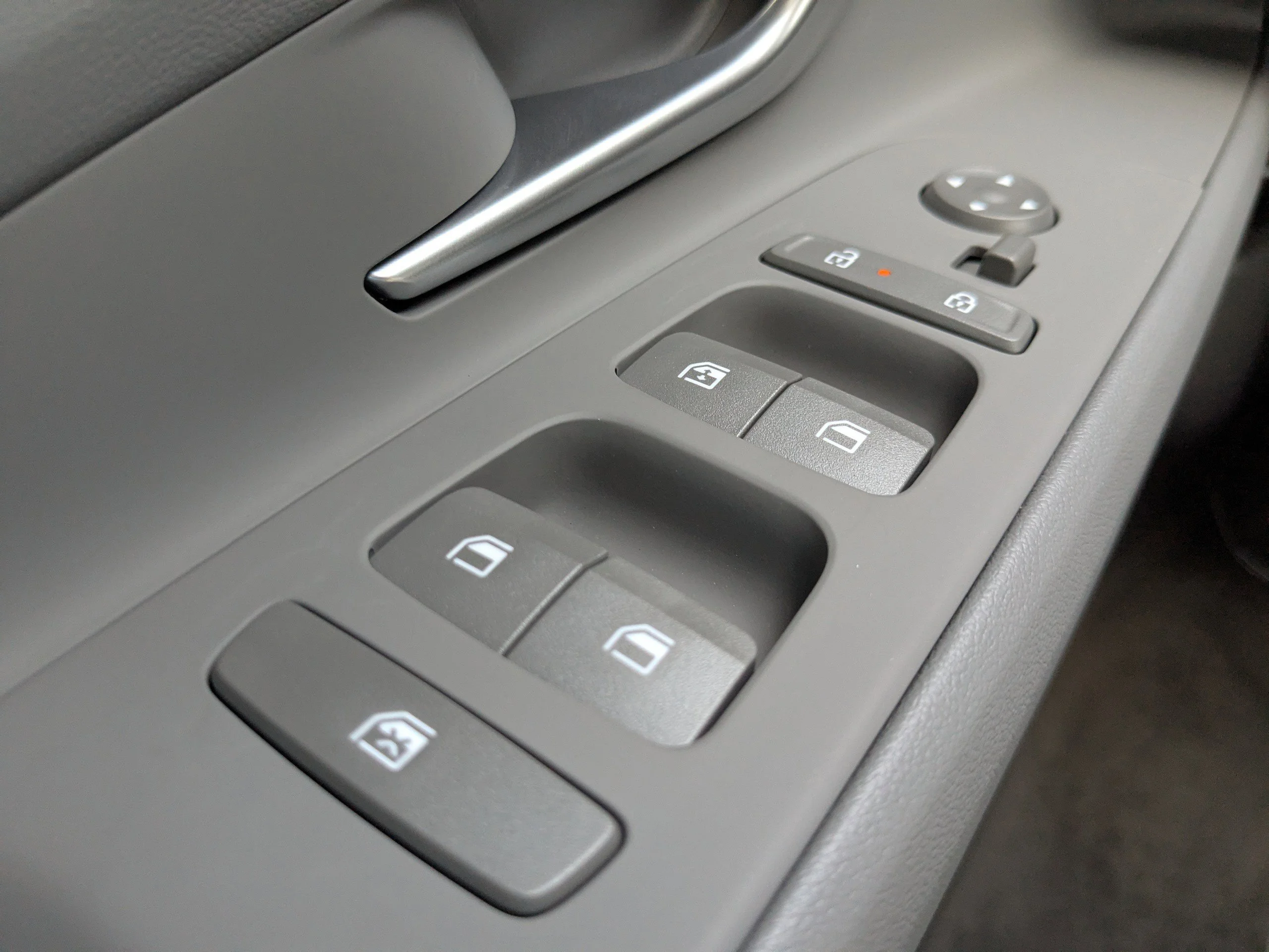 2025 Hyundai Elantra SEL - Photo 17