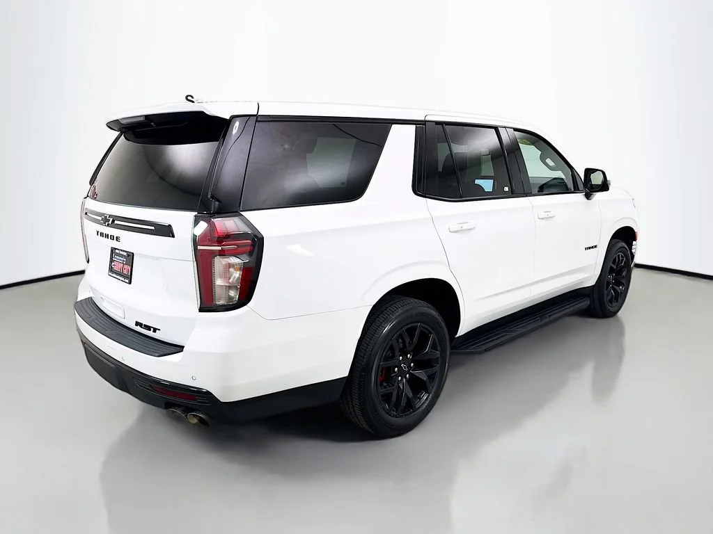 Used 2023 Summit White Chevrolet RST image 9