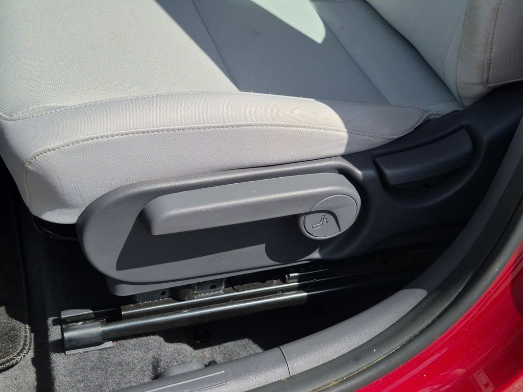Used 2024 Red Hyundai SE image 13