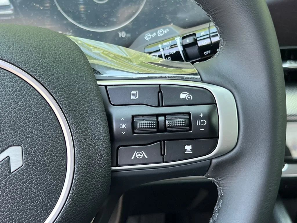 Certified Used 2025 Black Kia SX-Prestige image 21