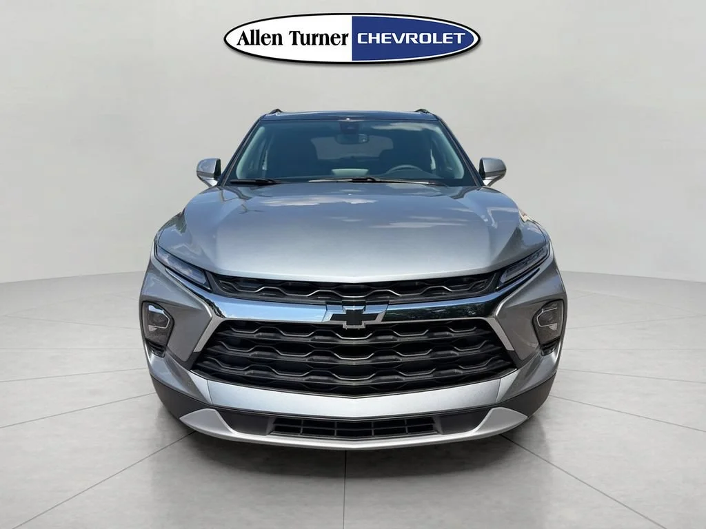 New 2026 Sterling Gray Metallic Chevrolet 2LT image 2