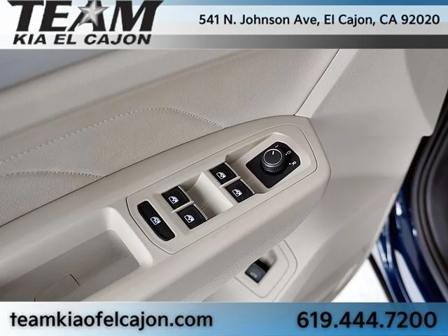 Used 2023 Blue Volkswagen 3.6L V6 SE w/Technology image 27