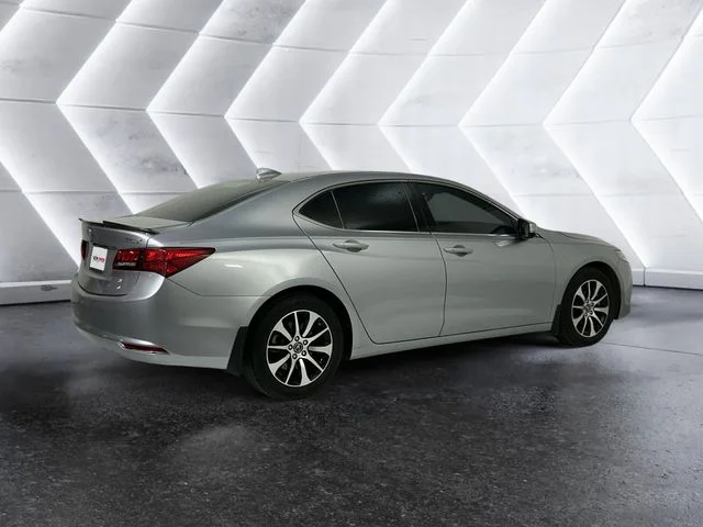 Used 2017 Silver Acura 2.4L image 4