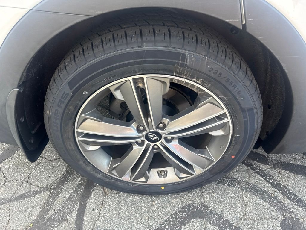 2016 Hyundai Santa Fe SE - Photo 11