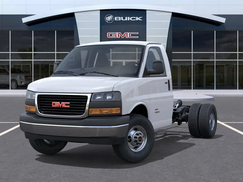 New 2026 Summit White GMC 1WT image 3