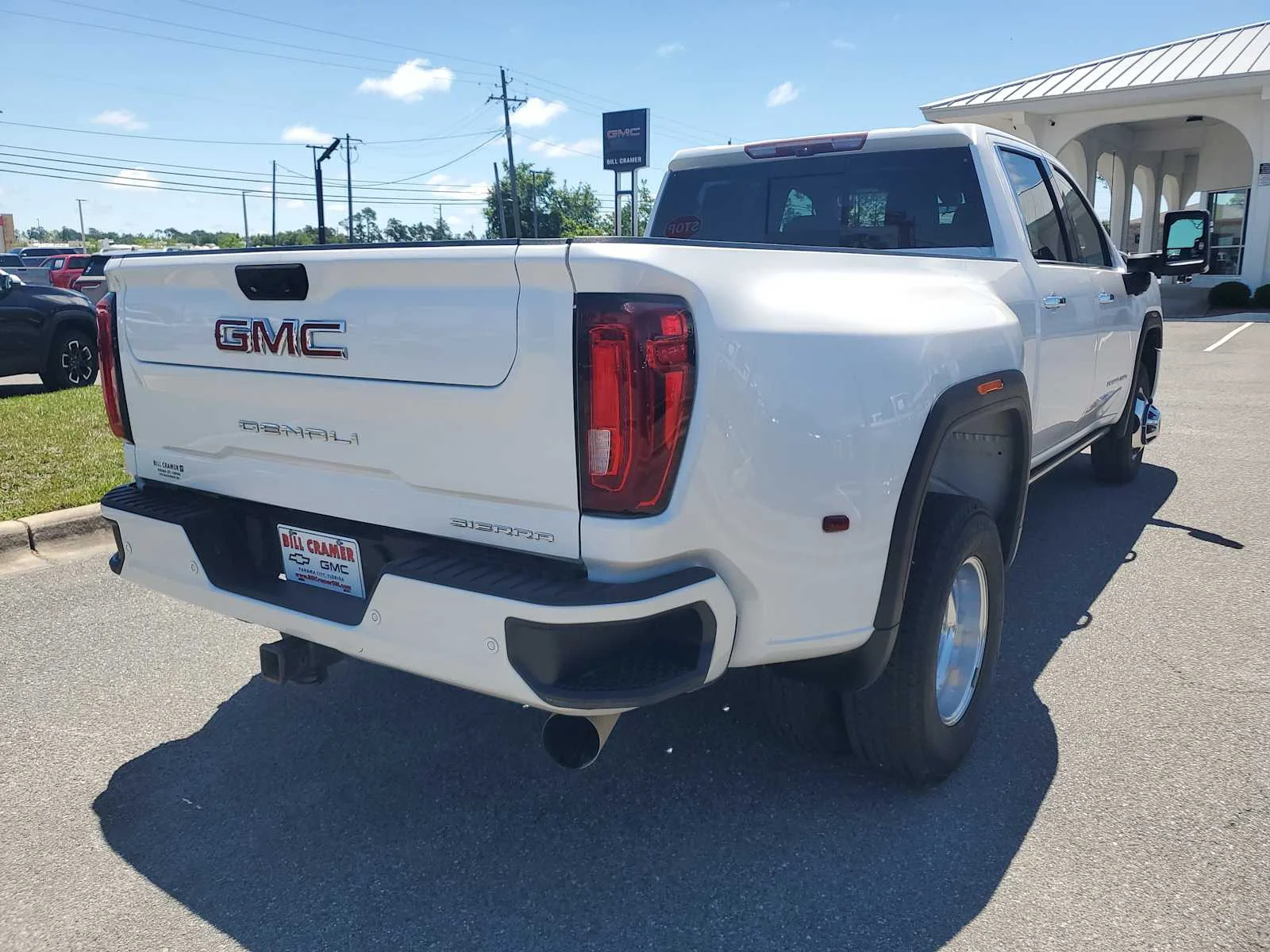 Used 2021 WHITE FROST TRICOAT GMC Denali image 6
