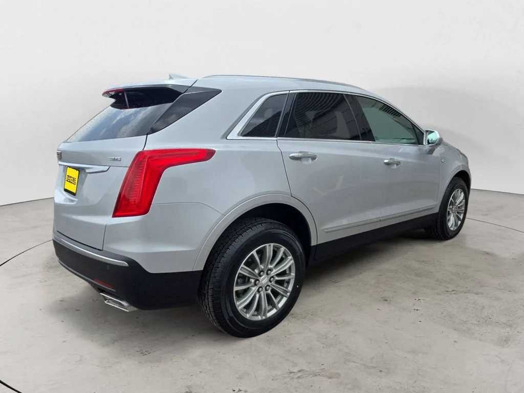 Used 2019 RADIANT SILVER METALLIC Cadillac Luxury AWD image 8