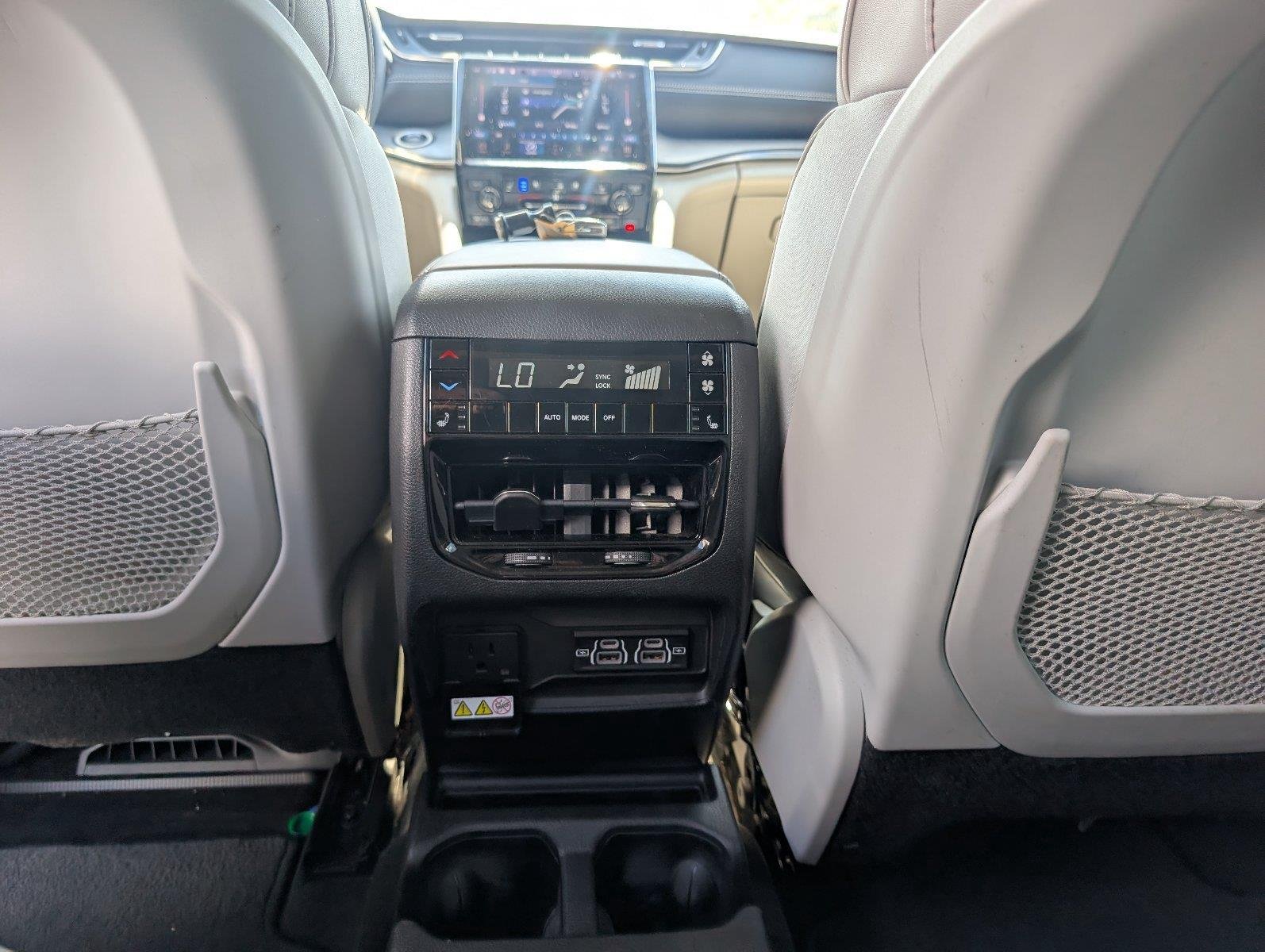 Used 2023 Silver Zynith Jeep Overland image 35