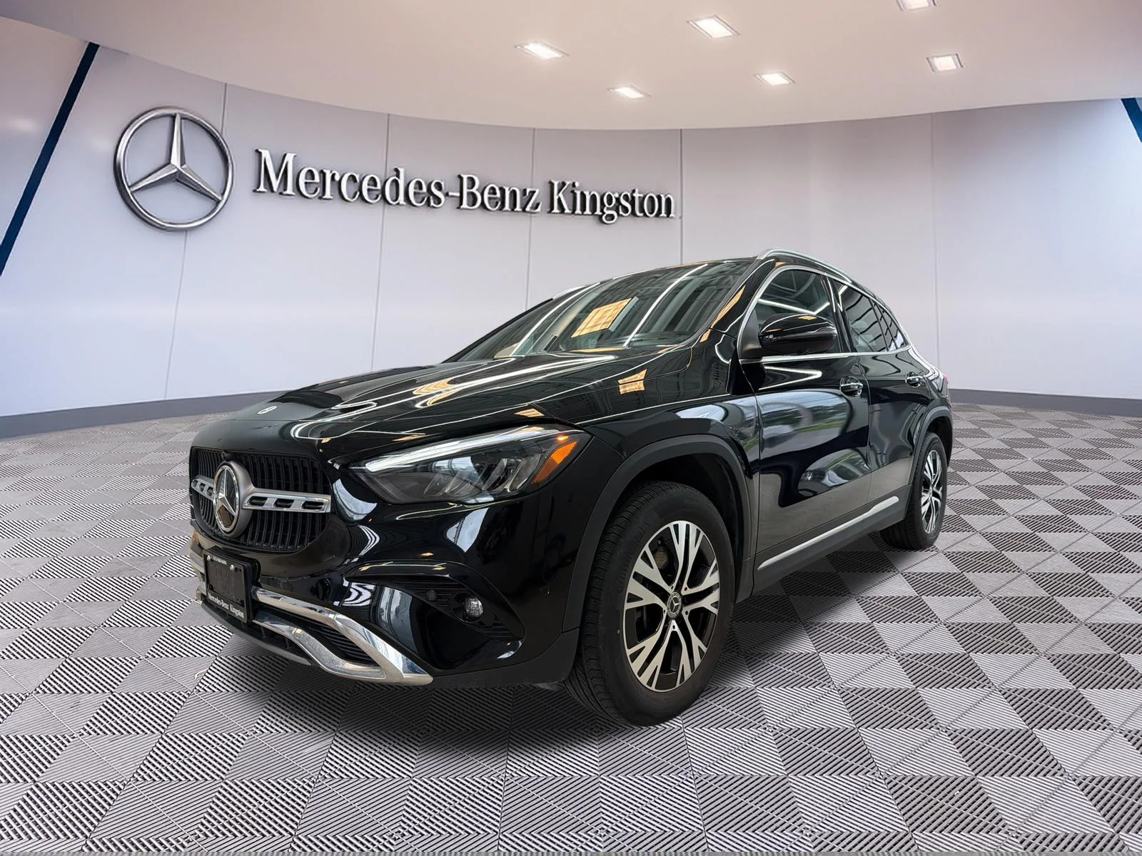 Used 2025  Mercedes-Benz GLA 250 4MATIC SUV image 11