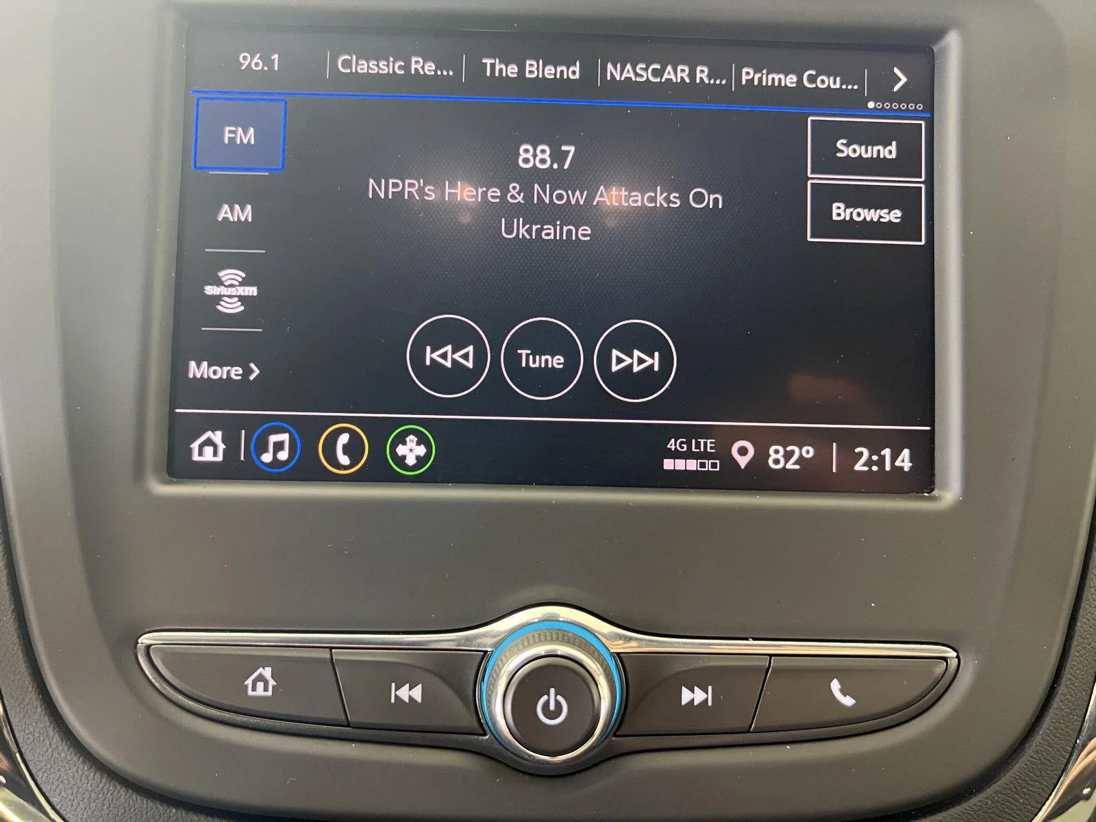 Used 2024 Mosaic Black Metallic Chevrolet RS image 12