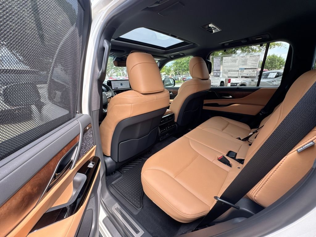 New 2026 Eminent White Pearl Lexus PREMIUM image 31
