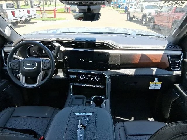 2026 GMC Sierra 2500HD Denali - Photo 9
