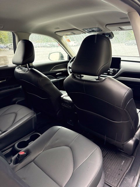 Used 2024 White Toyota XLE image 23