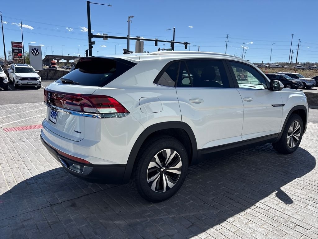 New 2026 Opal White Pearl Volkswagen 2.0T SE image 5