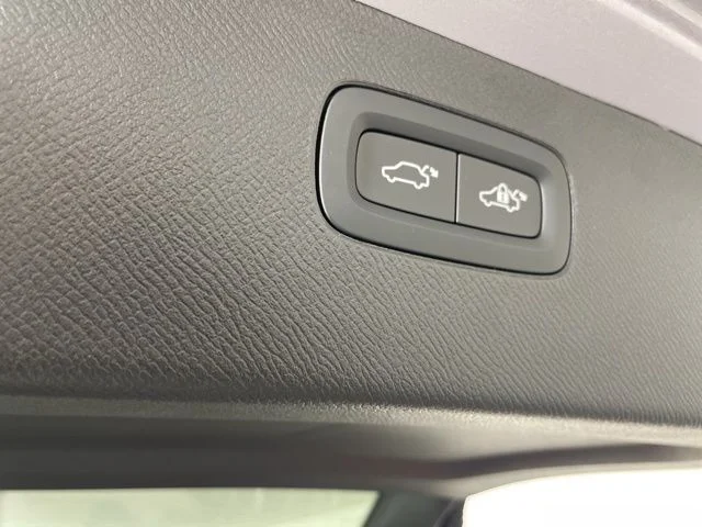 2026 Volvo XC90 Plus - Photo 43