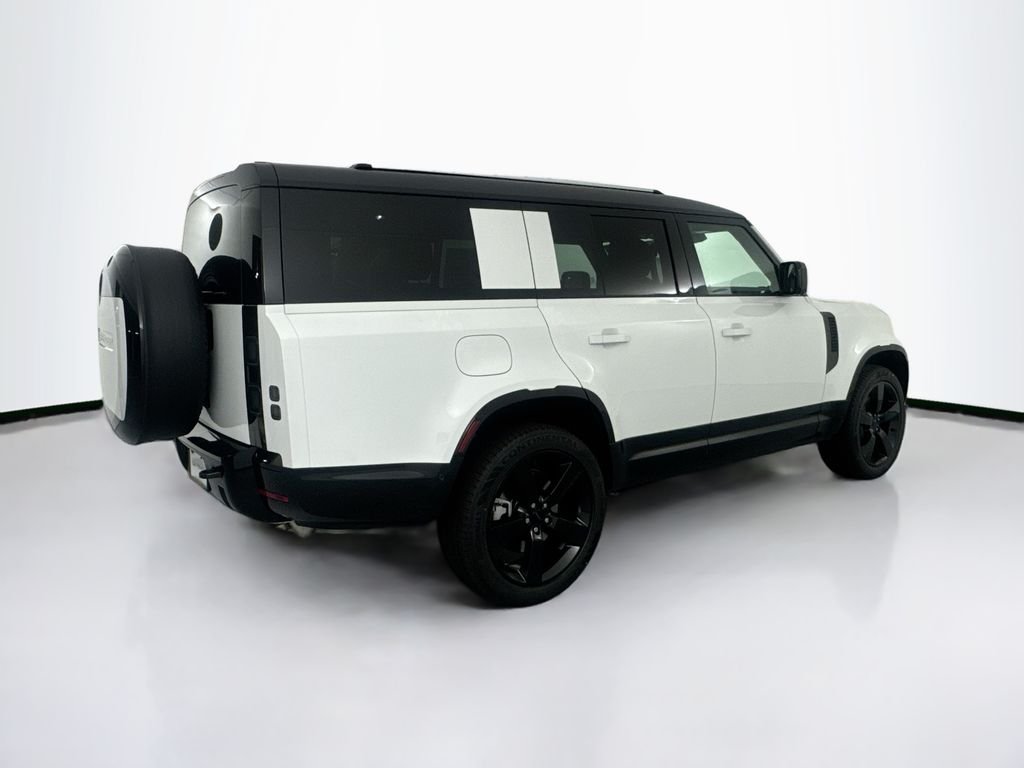 New 2026 Fuji White Land Rover X-Dynamic SE image 5