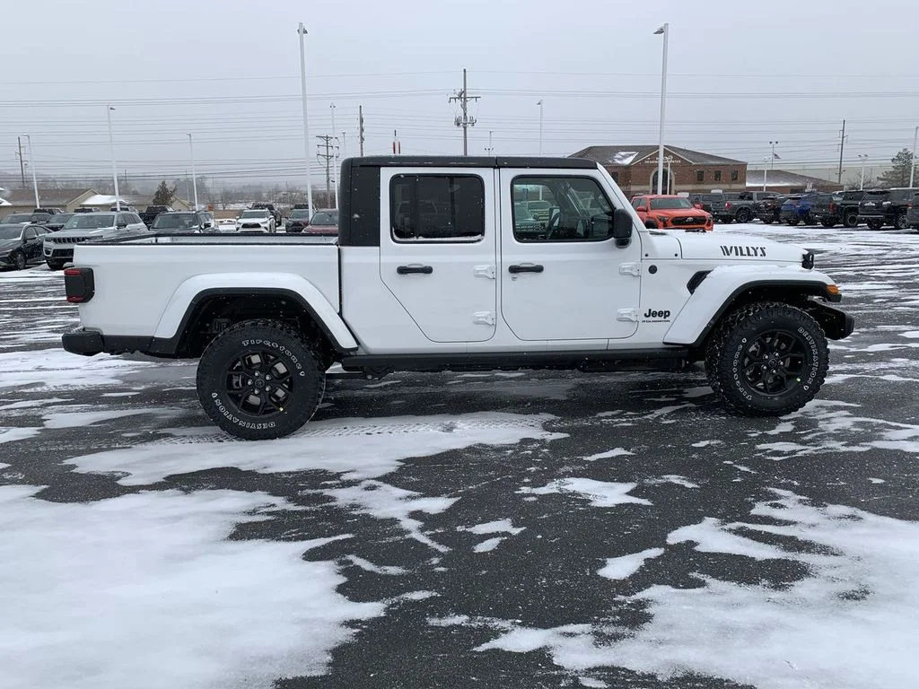 2026 Jeep Gladiator Willys - Photo 9