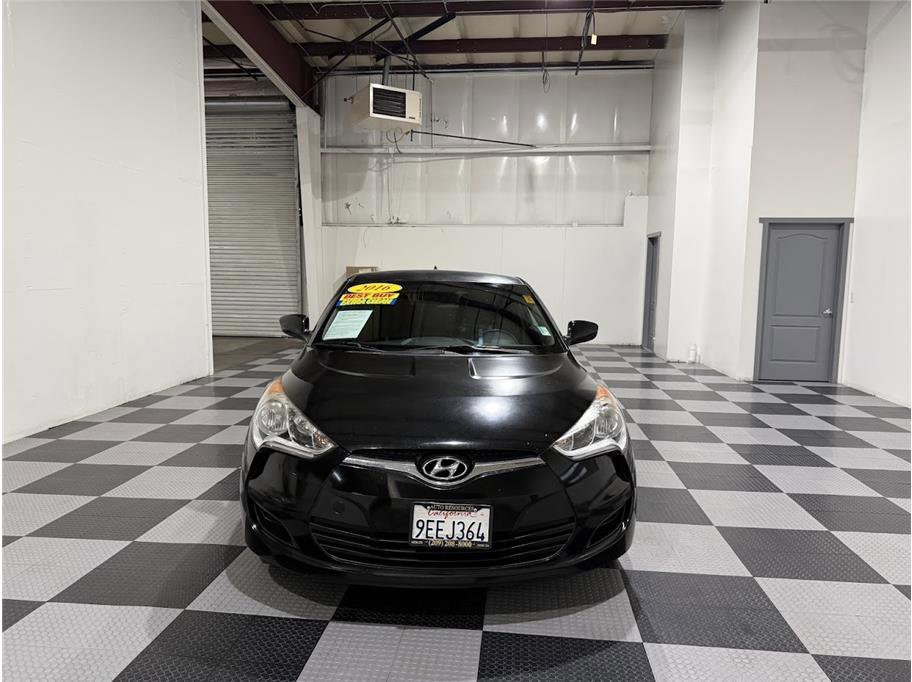 2016 Hyundai Veloster Turbo R-Spec Rally Edition photo 3