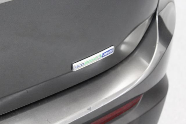 Used 2016 Magnetic Metallic Ford SE image 10