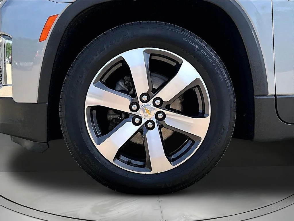 Used 2023 Gray Chevrolet LT Leather image 35