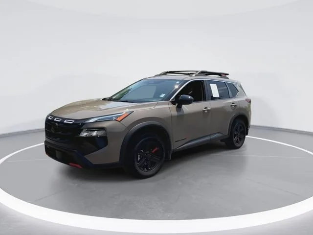 Used 2026  Nissan Rock Creek image 4