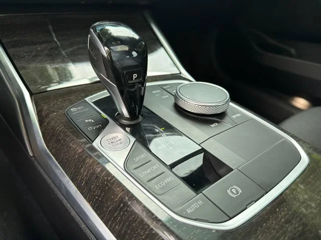 Used 2020 Black BMW 330i image 30