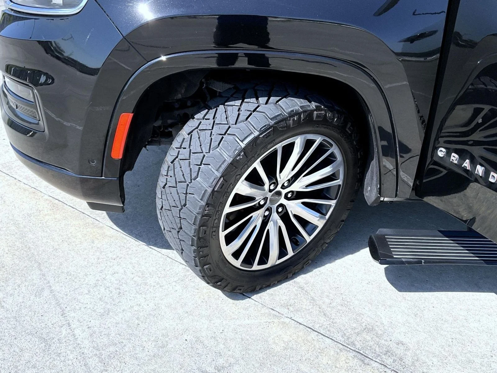 Used 2022 Black Jeep Series III image 26