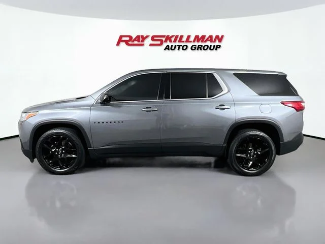Used 2020 Gray Chevrolet LS image 4