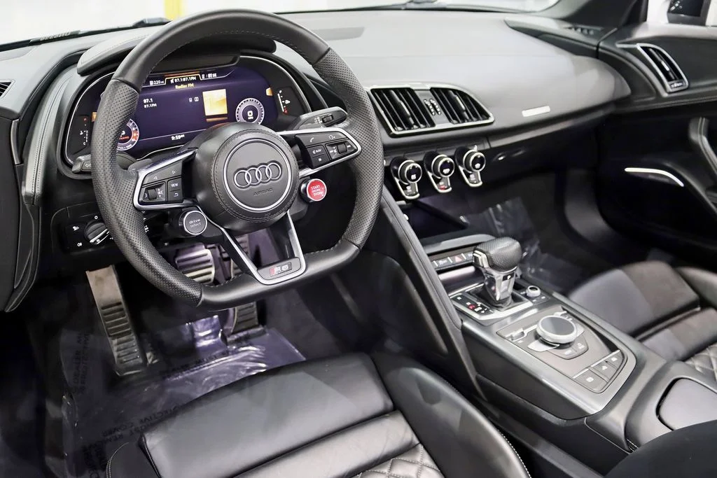 Used 2017 Black Audi 5.2 image 17