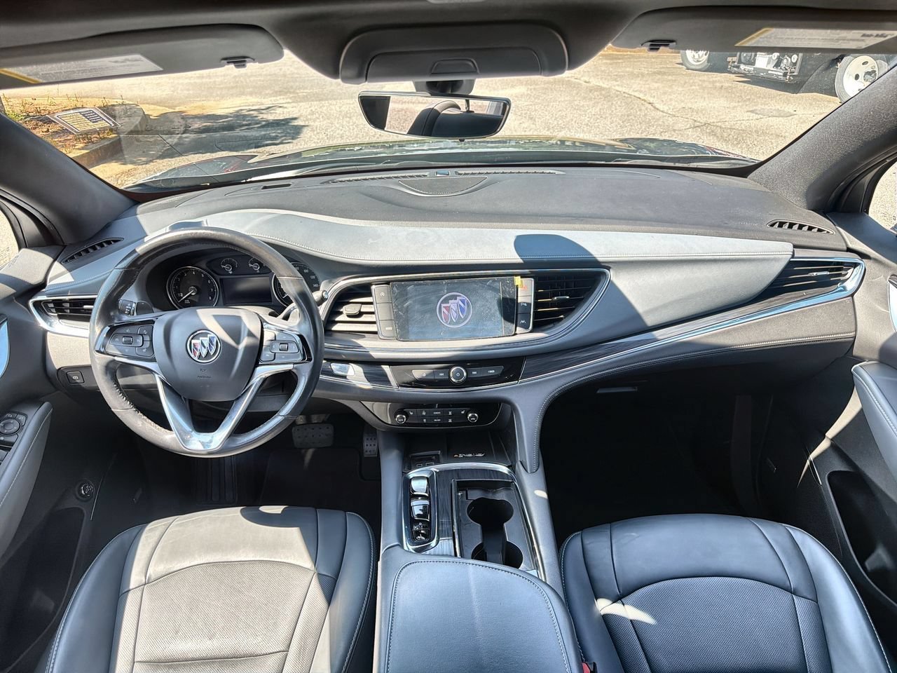 Used 2023 Includes Pitch Dark Night lower exterior accent color.) Buick Essence image 17