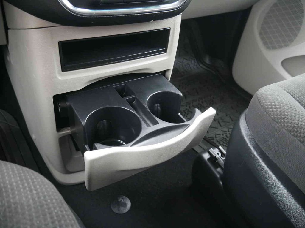 Used 2017 Black Dodge SE image 26