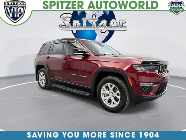 Used 2023 Red Jeep Limited image 3