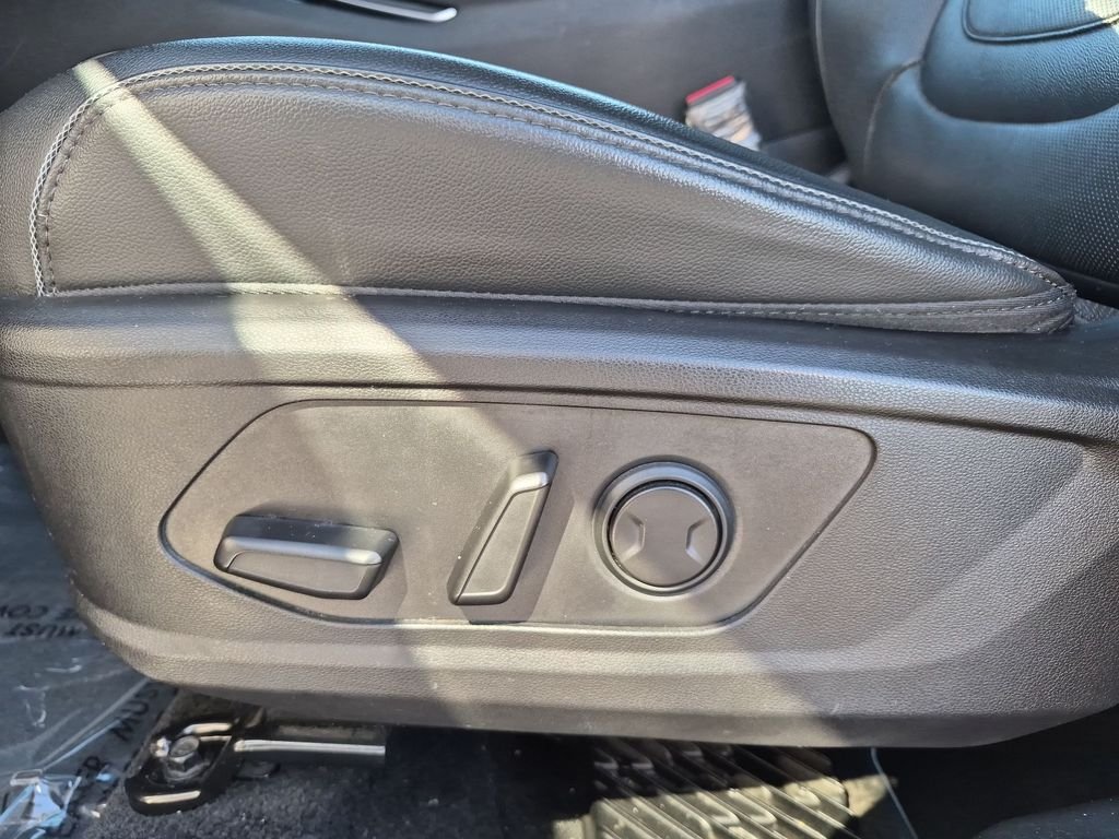 2022 Hyundai Tucson Limited - Photo 16
