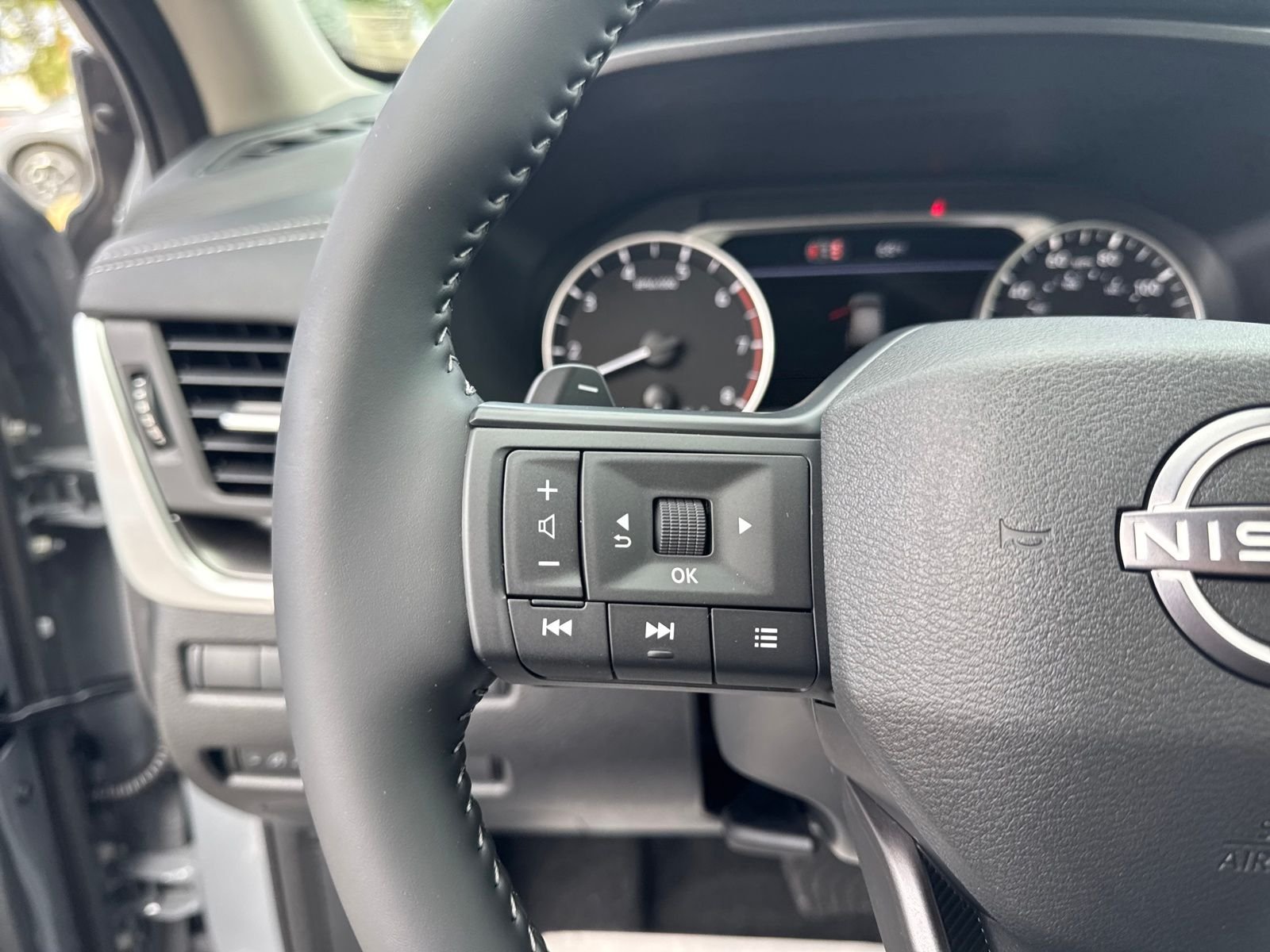 New 2026 Nissan Rogue SV 4D Sport Utility