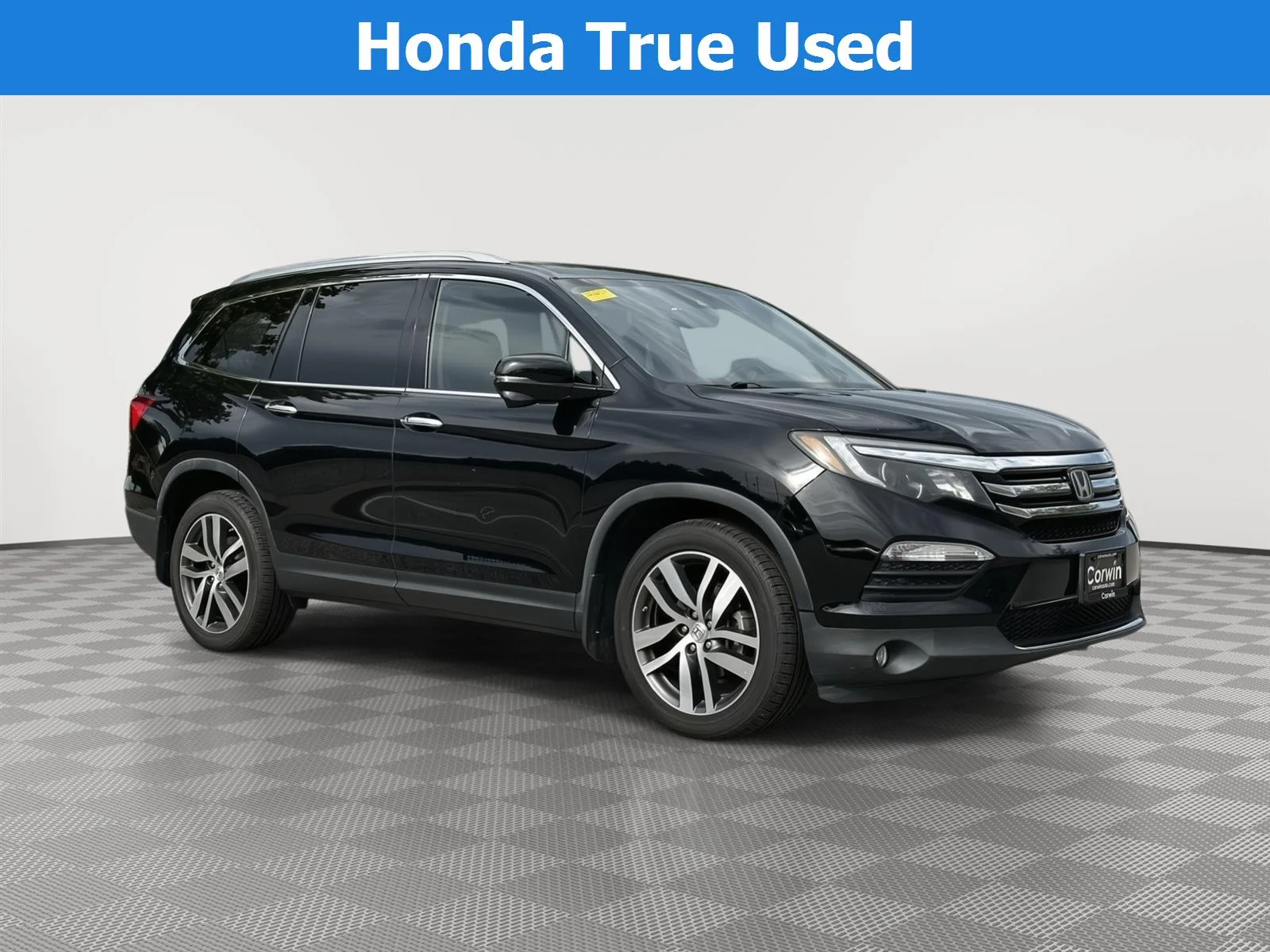 2017 Honda Pilot 4WD Touring's photo